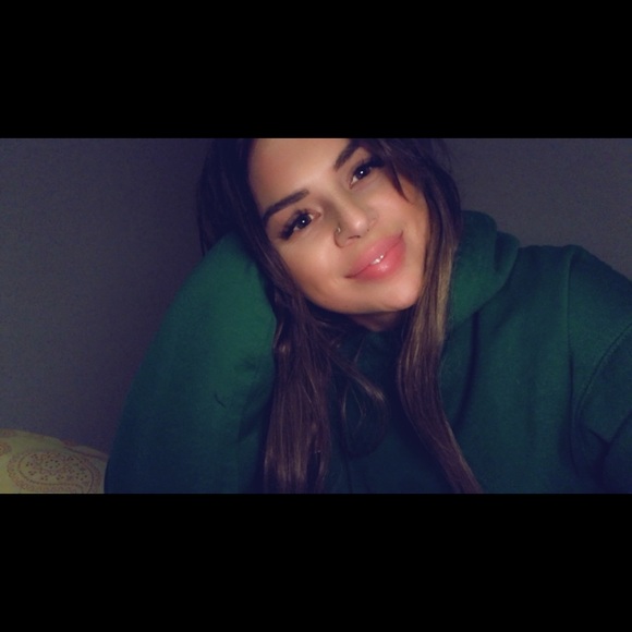 Meet your Posher, Kathryn - Picture 1 of 1